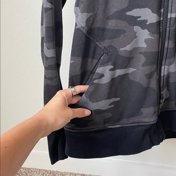 Athleta Triumph Full Zip Hoodie Dark Camo - Picture 5 of 10